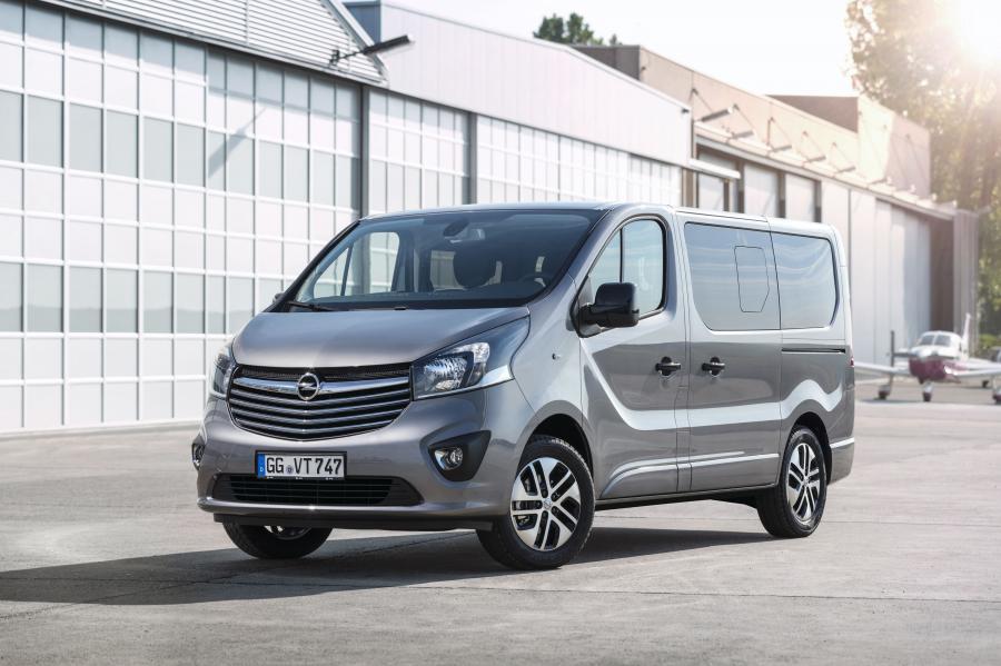  Opel Vivaro Tourer BiTurbo 2017 года  (фото 17 из 19)